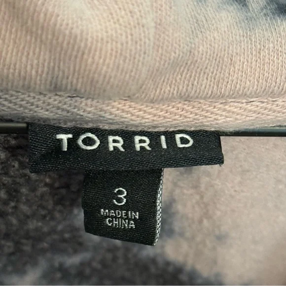 Torrid Black and Cream Tie-Dye Hoodie - Picture 5 of 11